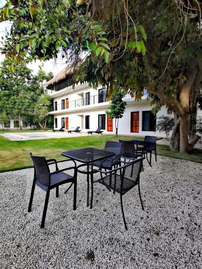 Hotel Makech Бакалар Екстериор снимка